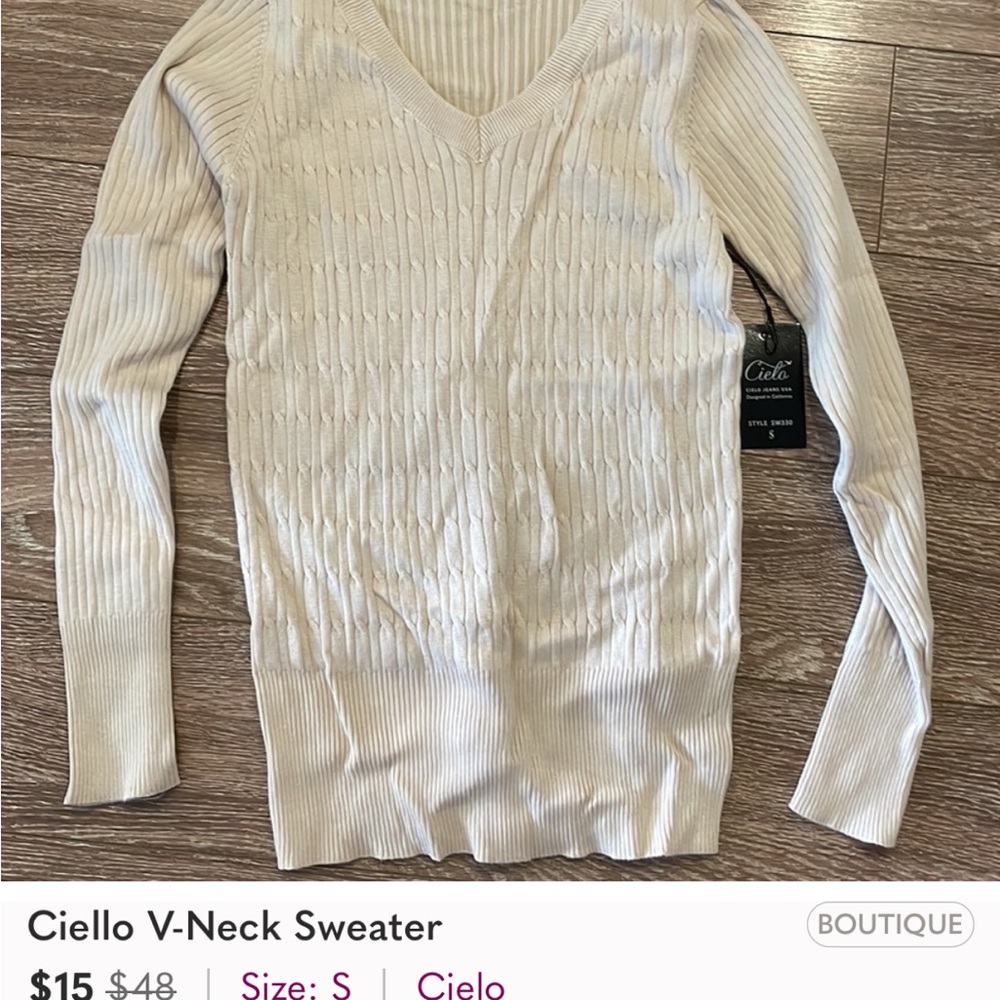 Cielo V-Neck Sweater - Cream